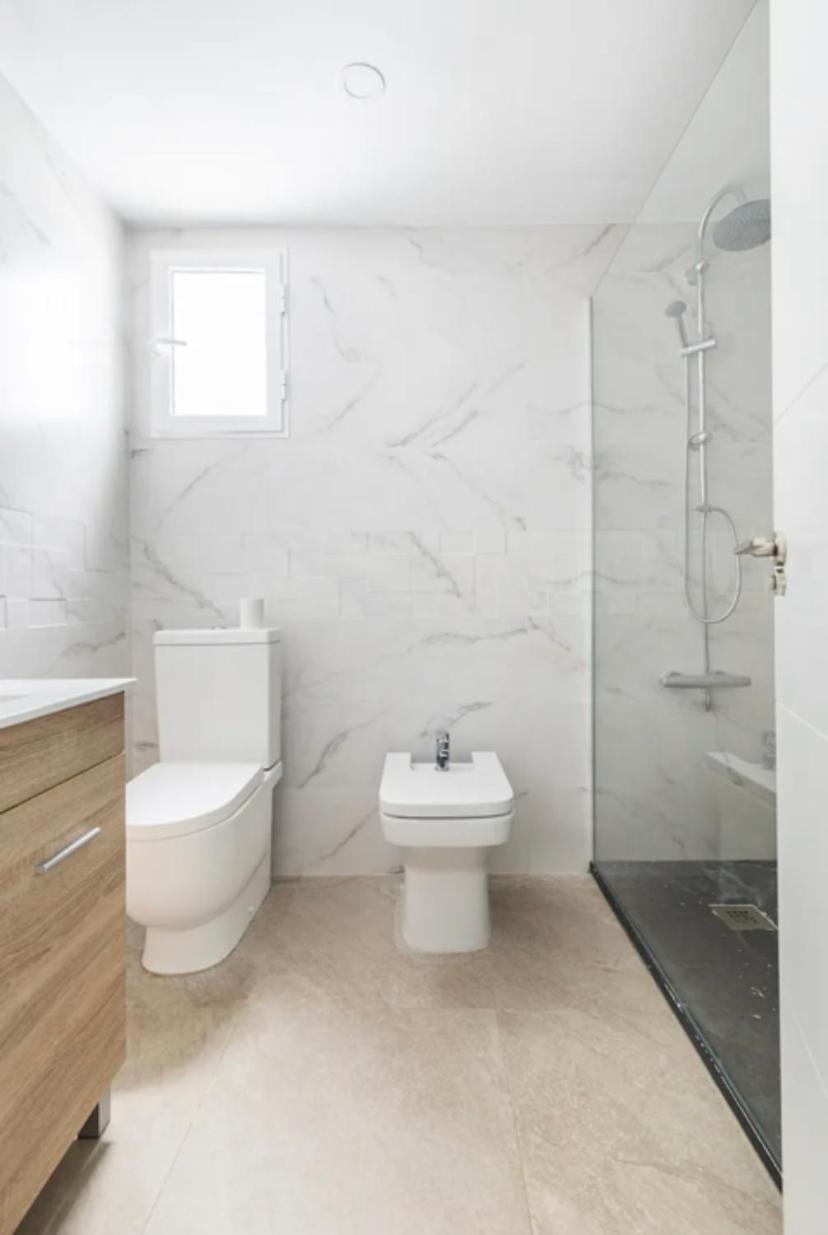 Private Room In Shared Apartment Valencia Workstay Luaran gambar