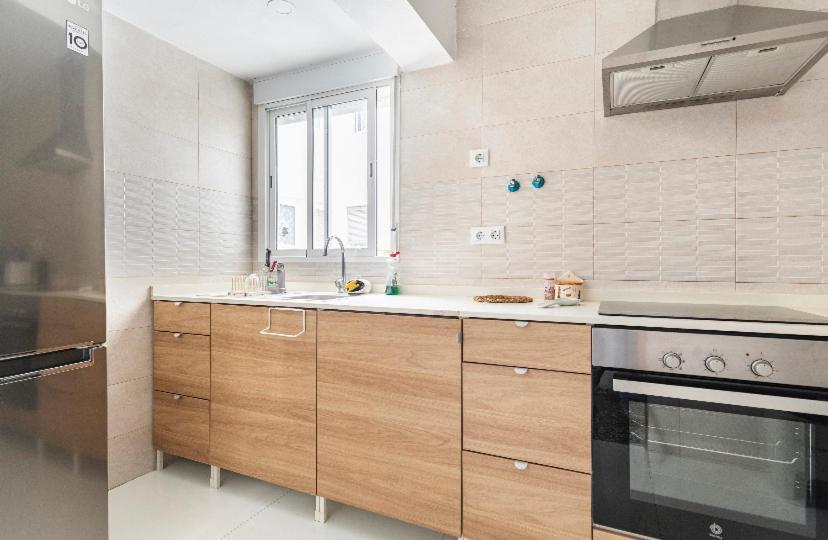 Private Room In Shared Apartment Valencia Workstay Luaran gambar
